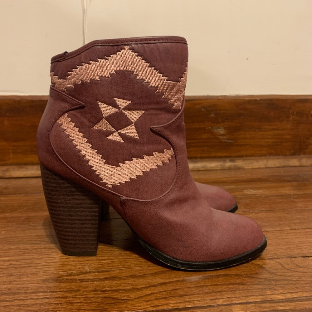 Ankle booties